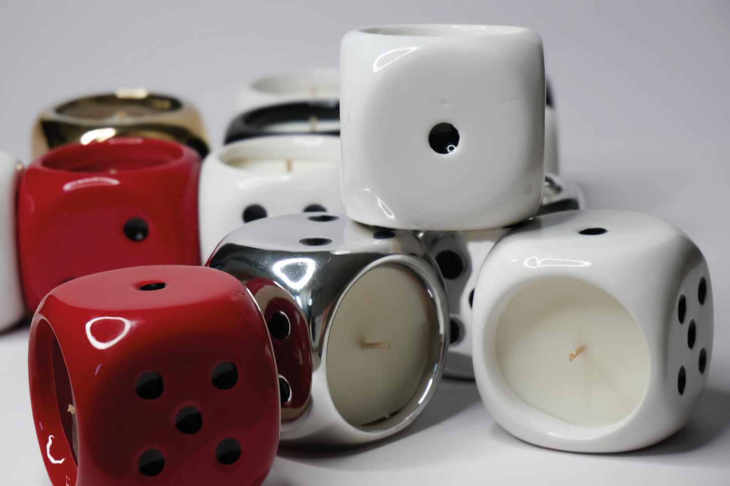 DICE CANDLE